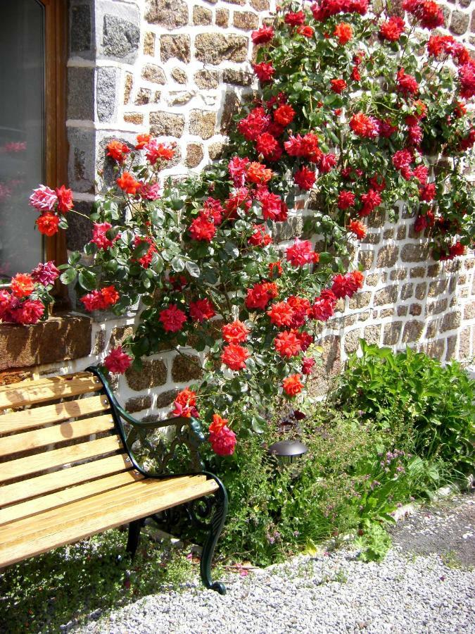 La Cloue Bed and Breakfast Sainte-Marie-du-Bois  Εξωτερικό φωτογραφία